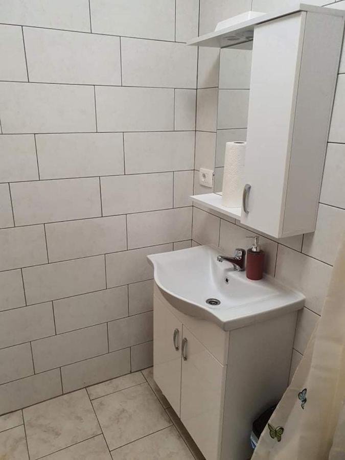 Aldi 1 Apartment Pula Bagian luar foto