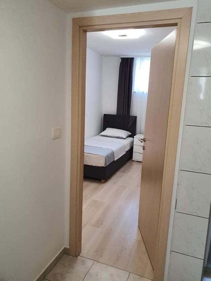Aldi 1 Apartment Pula Bagian luar foto